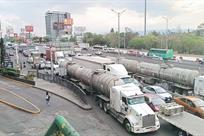 Cancelan transportistas paro nacional