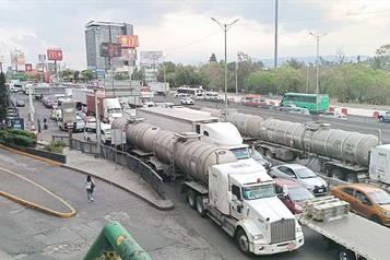 Cancelan transportistas paro nacional