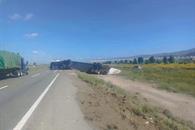 Vuelca tr&aacute;iler en Galeana