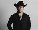 Christian Nodal preparar&iacute;a demanda contra su pap&aacute;