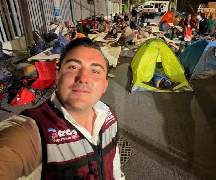 Levantan vecinos de Garc&iacute;a plant&oacute;n en Agua y Drenaje