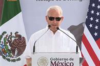 Embajador Johnson celebra planta de moscas inaugurada en Chiapas