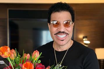 Alerta por salud de Lionel Richie, el cantante pospone 2 conciertos