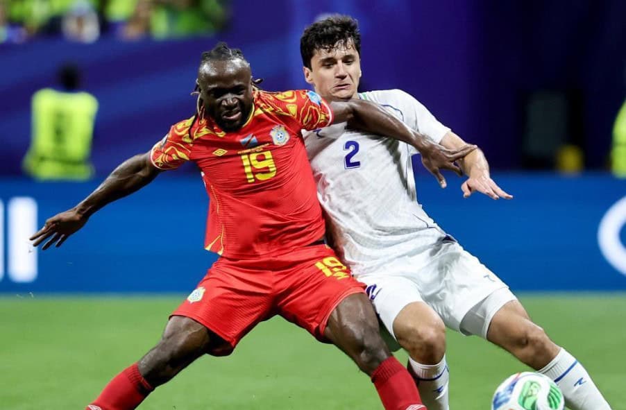 Golea Congo y avanza por primera vez a segunda fase del mundial