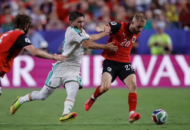 Sellan empate Argelia y Austria; avanzan a dieciseisavos