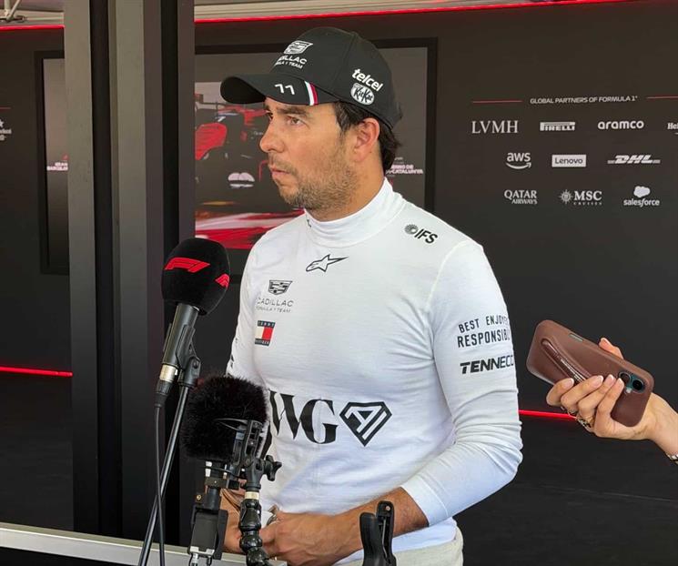 Da&ntilde;o en auto frustra a Checo en Austria y gana Russell