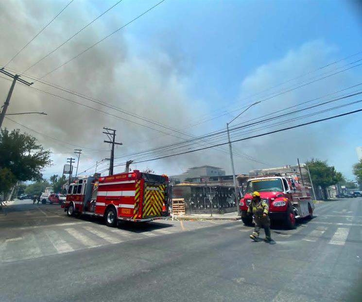 Se registra incendio en el centro de Monterrey