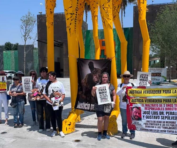 Se manifestan ambientalistas en La Pastora por muerte de Osa Mina