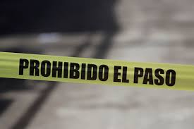 Muere en ri&ntilde;a y lo abandonan en una brecha