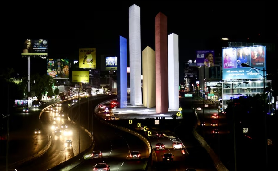 Buscan declarar Patrimonio Cultural a Torres de Sat&eacute;lite