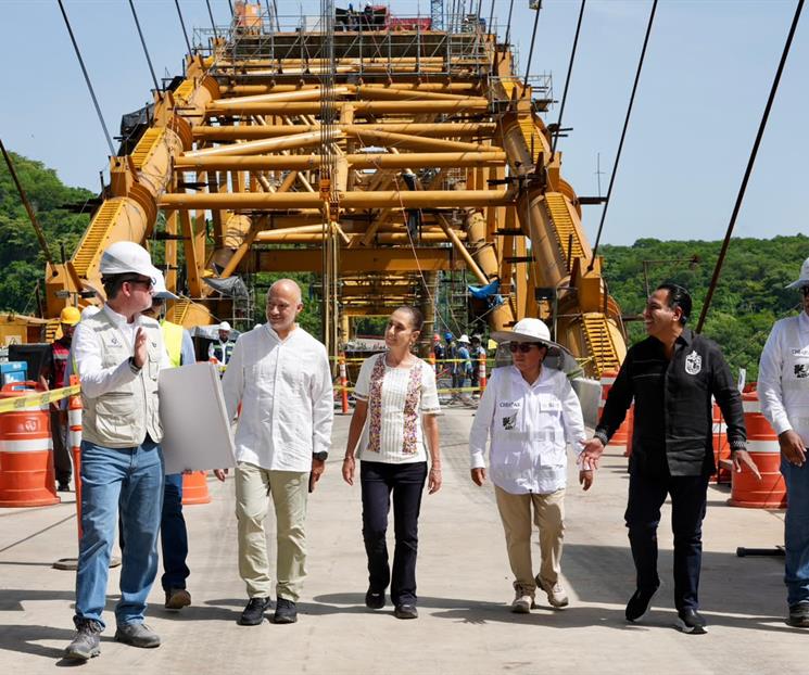 Supervisa Sheinbaum avances del puente Rizo de Oro en Chiapas