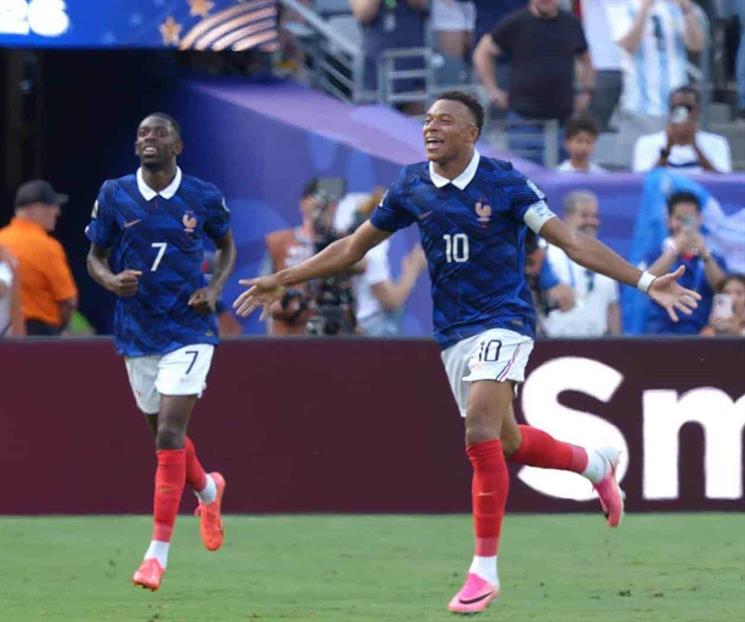 Continua Francia con paso perfecto Continua Francia con paso perfecto