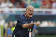 Renuncia Marcelo Bielsa a la selección uruguaya Renuncia Marcelo Bielsa a la selección uruguaya