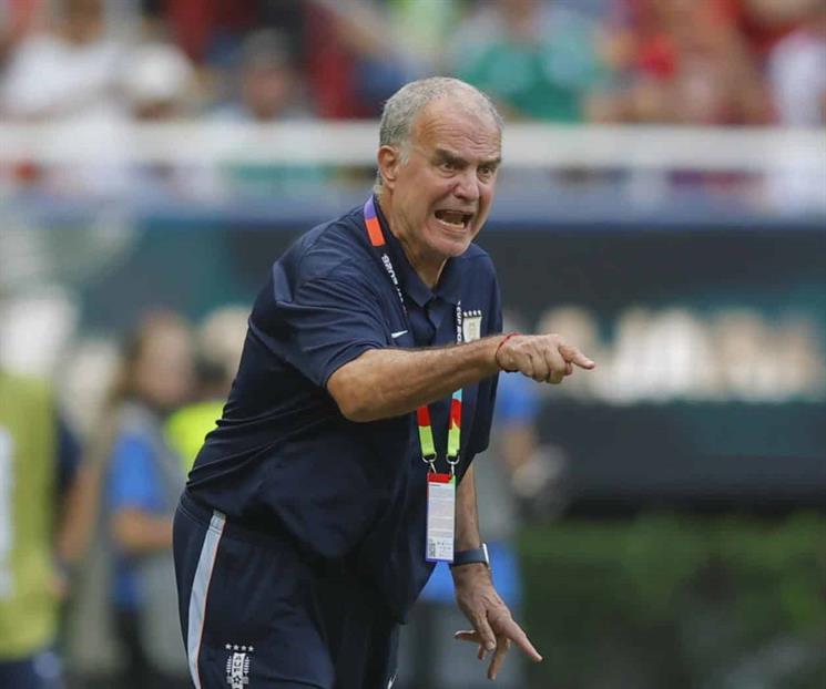 Renuncia Marcelo Bielsa a la selección uruguaya Renuncia Marcelo Bielsa a la selección uruguaya