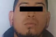 Balean polic&iacute;as a asaltante