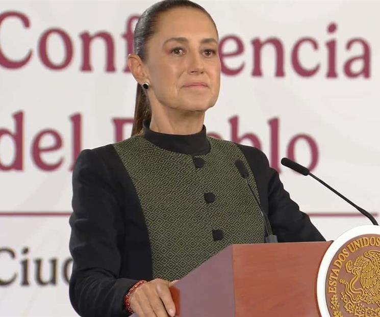 Sheinbaum va por regular uso de IA y redes sociales