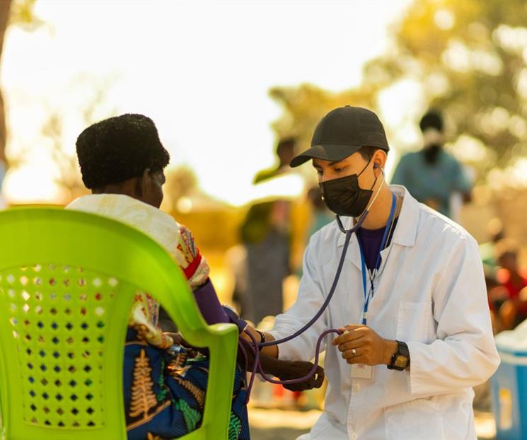 Estudiantes de la UDEM llevan brigadas m&eacute;dicas a &Aacute;frica