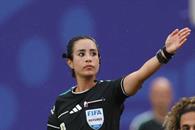 Katia Itzel, cuarta &aacute;rbitra en el Argentina vs Cabo Verde