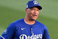 Llega Roberts a mil victorias con Dodgers