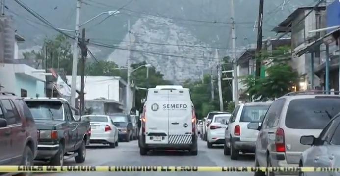 En un ataque a balazos, un hombre fue ejecutado la madrugada de ayer en calles de la Colonia Carmen Serd&aacute;n, al norte del municipio de Monterrey.