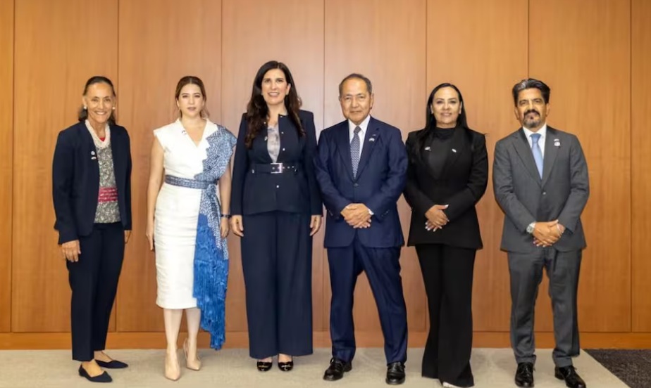 Rabadán se reúne con representantes de la Japan Business Federation Rabadán se reúne con representantes de la Japan Business Federation