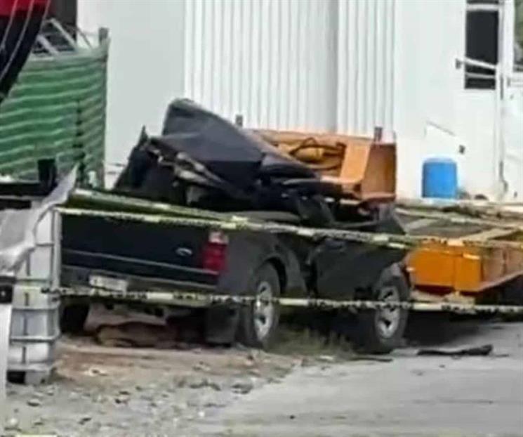 Muere conductor de camioneta tras estrellarse en Allende