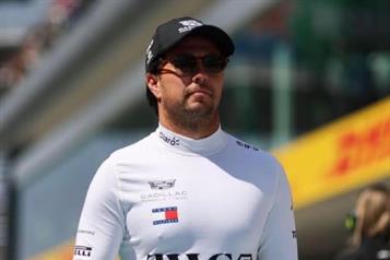 Y Checo P&eacute;rez sigue sin levantar