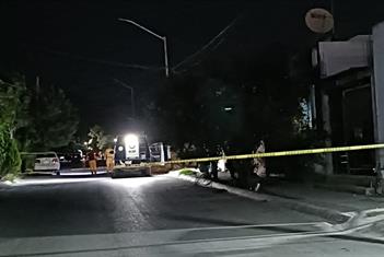 Ejecutan a hombre en la entrada de su casa Ejecutan a hombre en la entrada de su casa