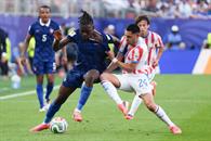 Sella Francia su pase con un penal de Mbapp&eacute;