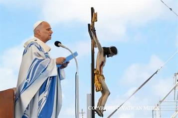 Papa Le&oacute;n XIV llama a responder con misericordia