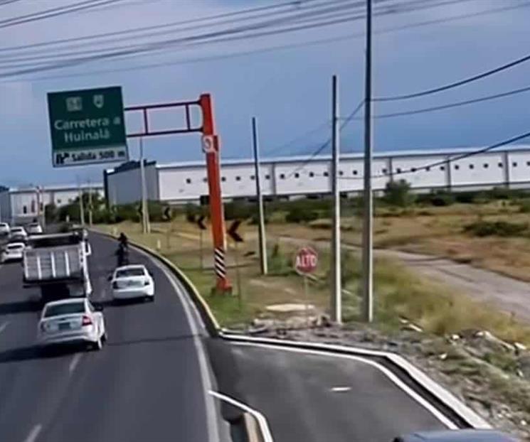 Pone en marcha Apodaca prolongaci&oacute;n en Avenida El Colector