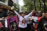 Marchan madres buscadoras previo al partido de México Marchan madres buscadoras previo al partido de México