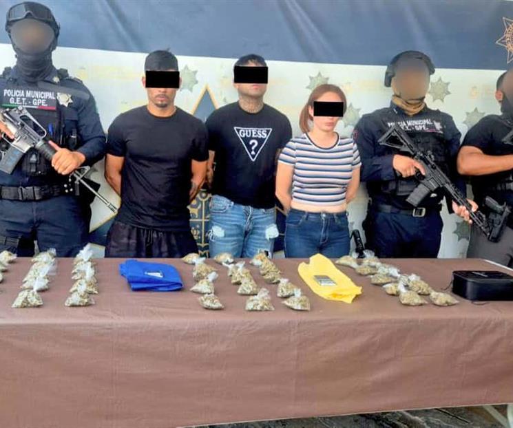 Caen 7 y decomisan armas y droga