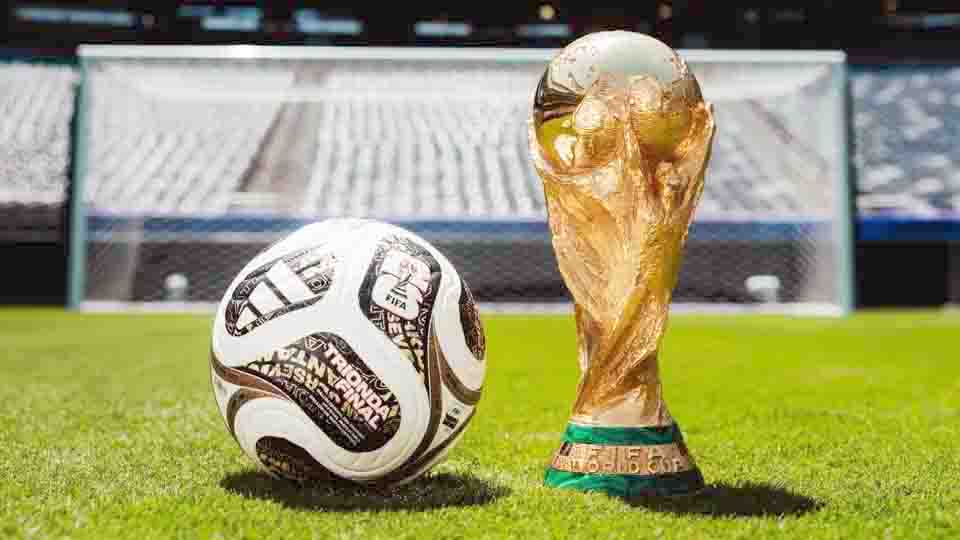 Muestra FIFA el bal&oacute;n para la final
