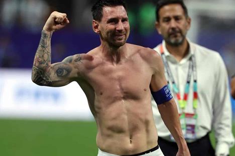 Argentina remonta de la mano de Messi y vence a Egipto