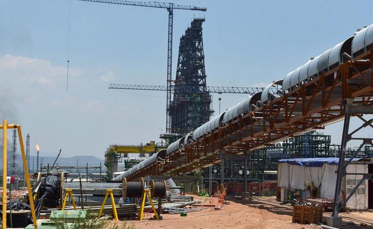 Tras accidente en marzo, refiner&iacute;a Dos Bocas ya opera
