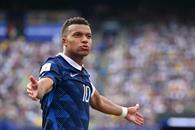 Mbapp&eacute; responde a  senadora paraguaya