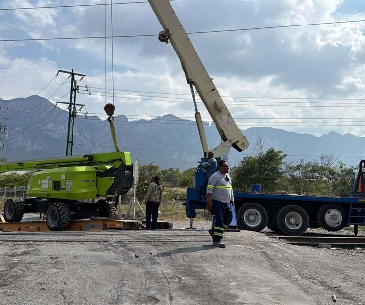 Impacta tren a tr&aacute;iler en SC