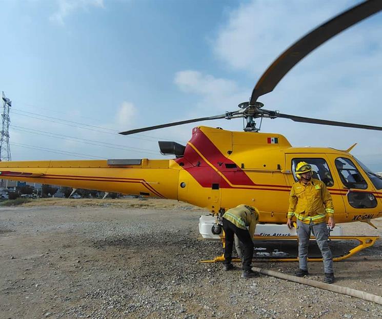 Sigue combate a incendio de cerro