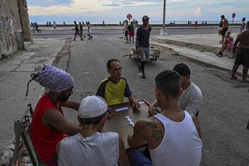 Cuba, sin combustible, restablece progresivamente su red el&eacute;ctrica