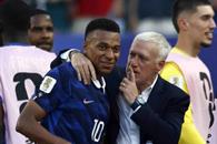 Deschamps: Mbapp&eacute; est&aacute; bien, es muy fuerte mental y f&iacute;sicamente