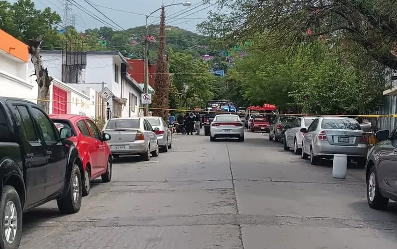 Sale ileso taxista tras ataque a balazos