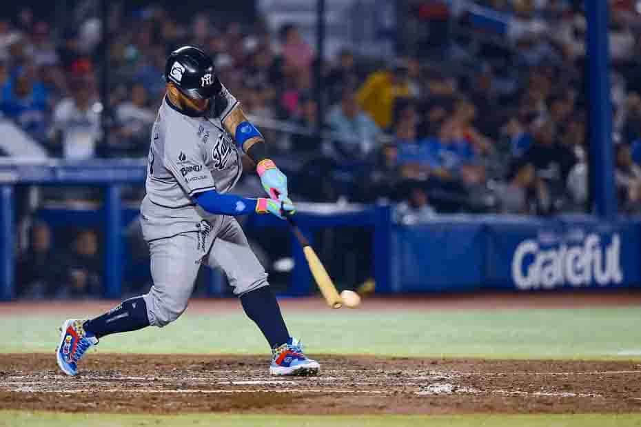 Impresiona Ram&iacute;rez en su debut con Sultanes
