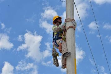 Reprograma CFE cortes de luz en Garc&iacute;a