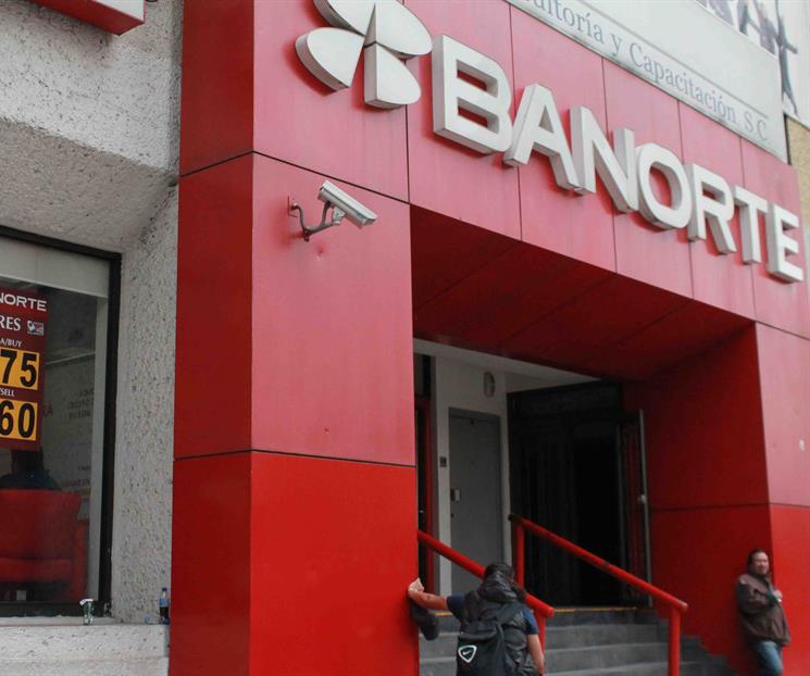 Bancarizan a 12 mil refugiados en M&eacute;xico