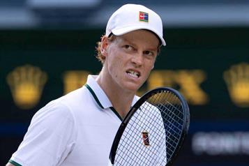 Avanza Sinner a la final de Wimbledon; elimin&oacute; a Djokovic