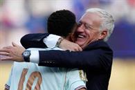No hay que creerse campeones antes de tiempo&acute;: Deschamps