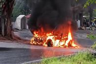 Se incendia vehículo todo terreno Se incendia vehículo todo terreno