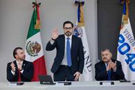 Firma convenio Santiago con la UANL para dar becas