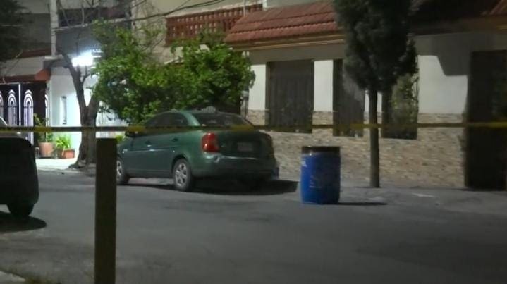 Atacan a balazos vivienda y veh&iacute;culo